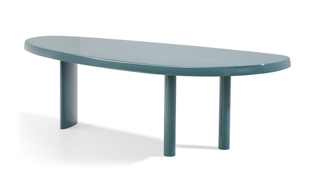 525 TABLE EN FORME LIBRE